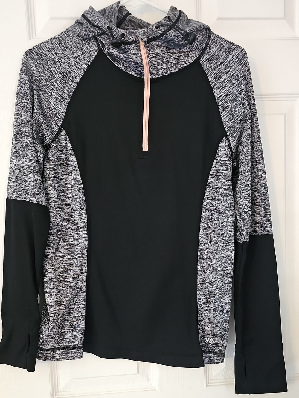 Forever 21 Black and Gray Hooded Pullover Sweatshirt